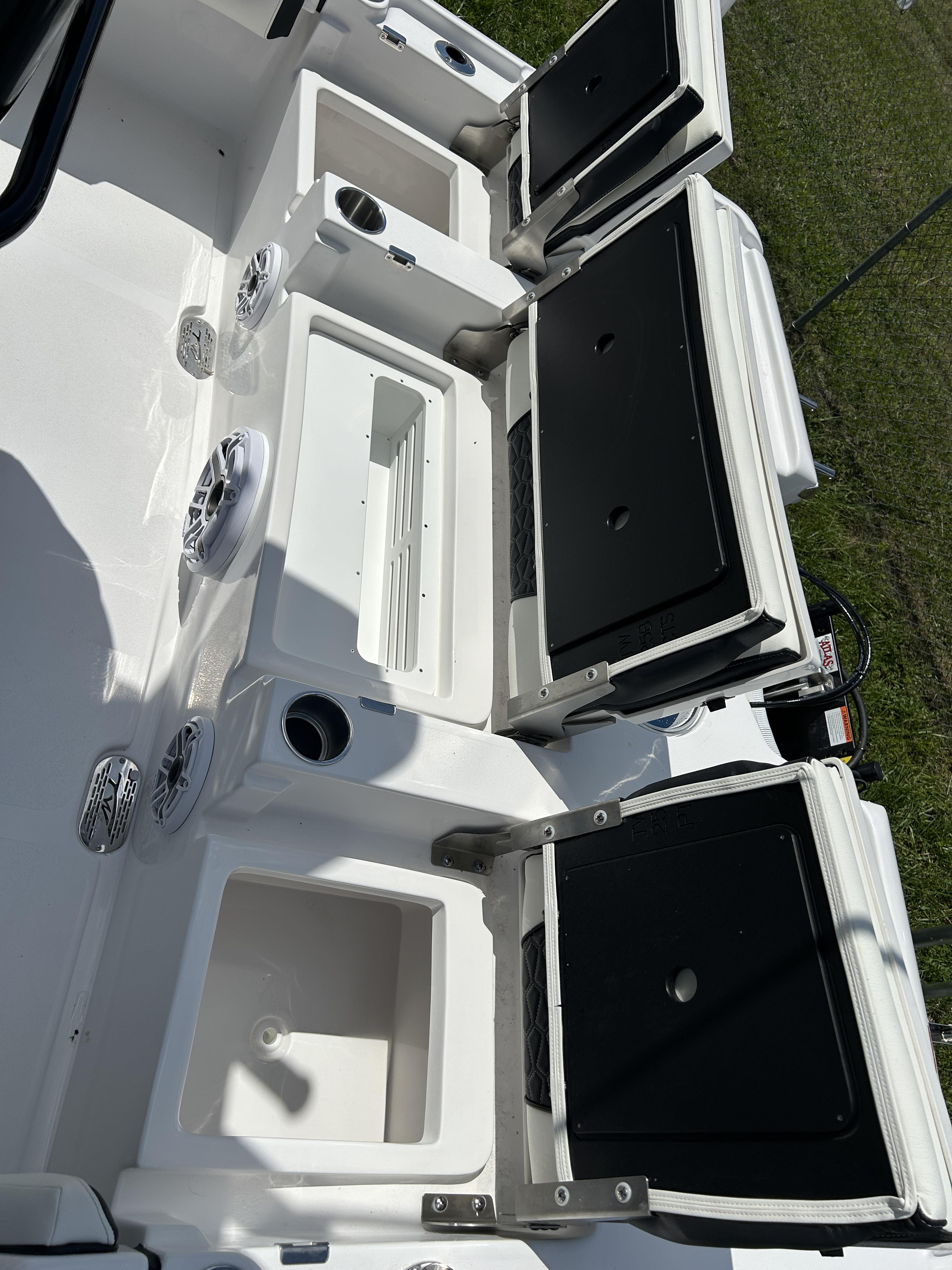 2026 Tidewater Boats 2500 Carolina Bay - Photo 5
